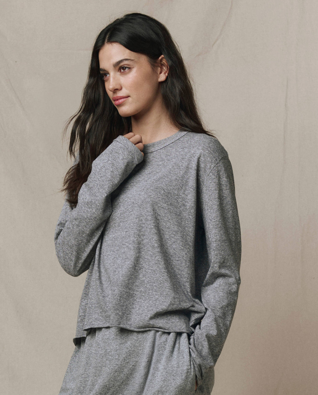 The Long Sleeve Crop Tee. -- Heather Grey