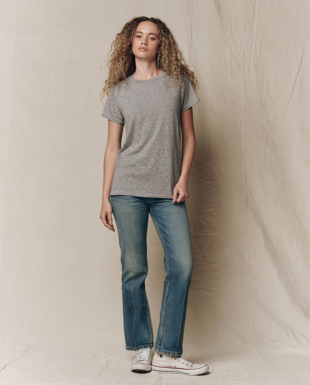 The Slim Tee. Solid -- Heather Grey
